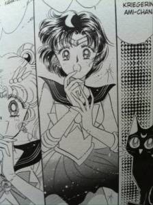 Sailor Merkur aus der Neuauflage des Mangas Band 1 (ohne Ärmel).